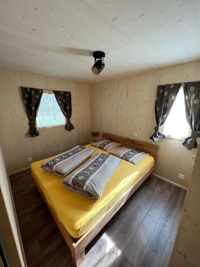 Bungalow Miralago In Camping Cavresc, Via Dal Cavresc 1, 7746 Le Prese-Poschiavo Exterior photo